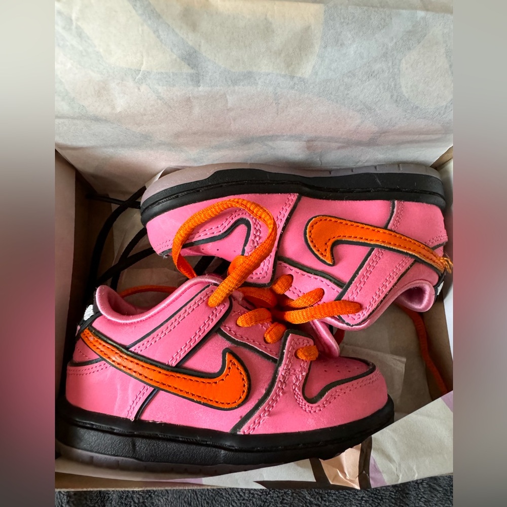 Nike Kids Pink and Orange Sneakers